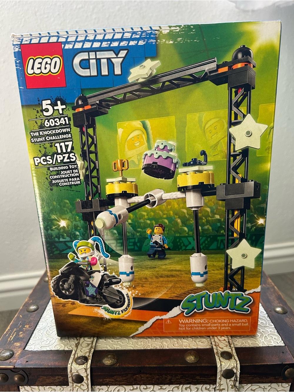 LEGO City Stuntz The Knockdown Stunt Challenge Playset — Green & Black
